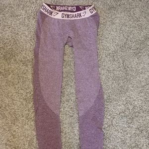 Mid rise gym shark leggings